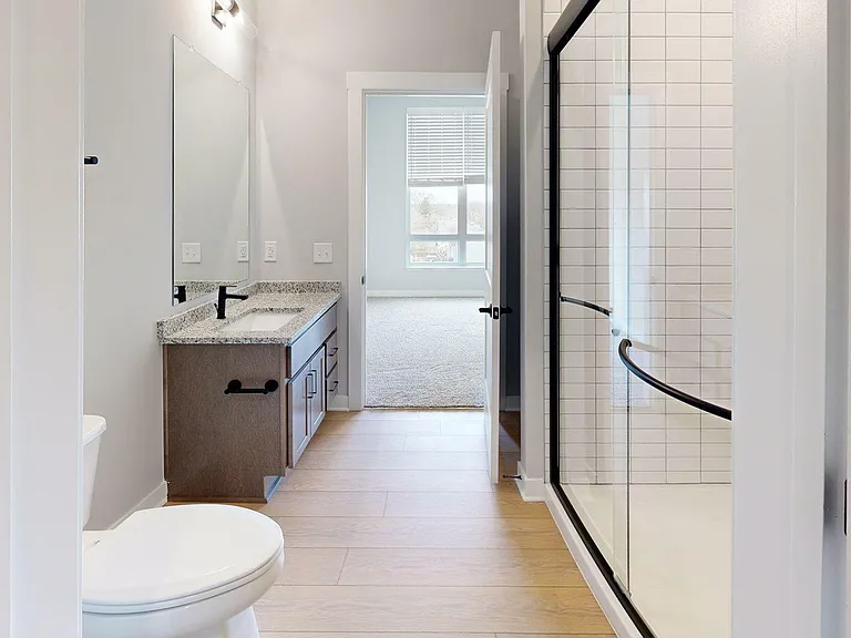2A-4th-5th-Bathroom 2A-4th-5th-Bathroom