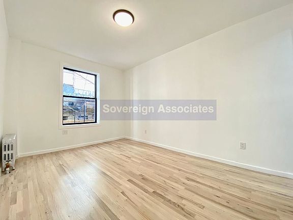 5th image of 308 W 104th St #22D