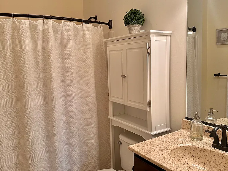8 Lakepointe Way — Photo 17