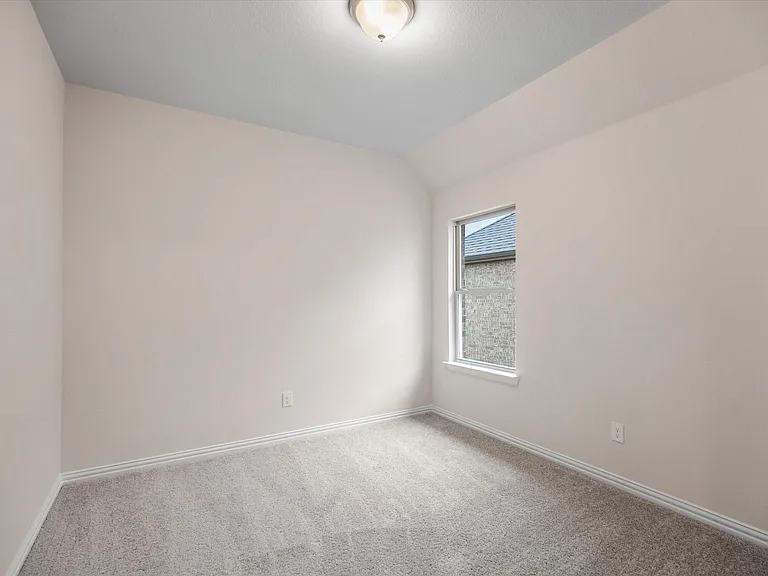 2036 Almassera Dr — Photo 18