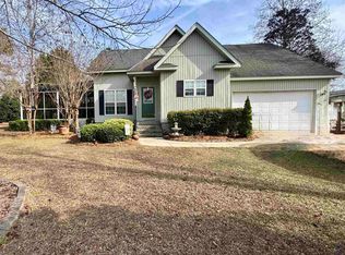 22 Oak St, Hawkinsville, GA 31036