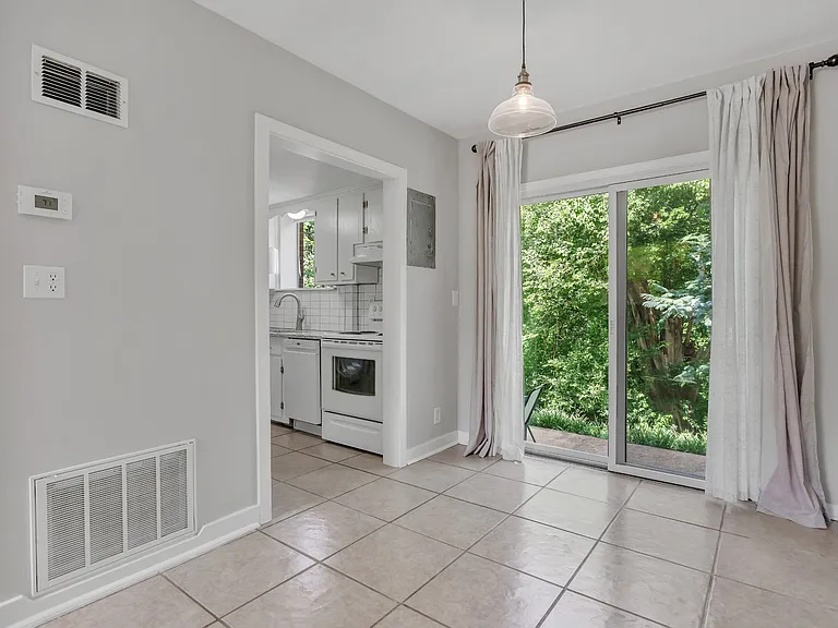 622 Ermac Dr #A — Photo 6