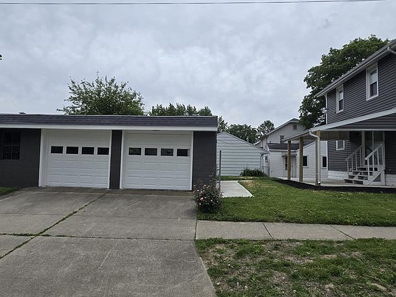 3rd image of 1118 N Baxter St