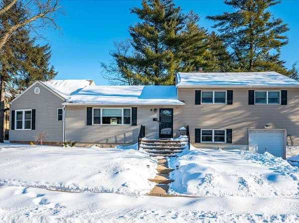9 Olden Rd, Edison, NJ 08817