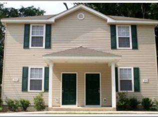 900 Ashburn Dr, Tallahassee, FL 32301