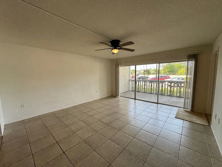4575 S Texas Ave #109 — Photo 6