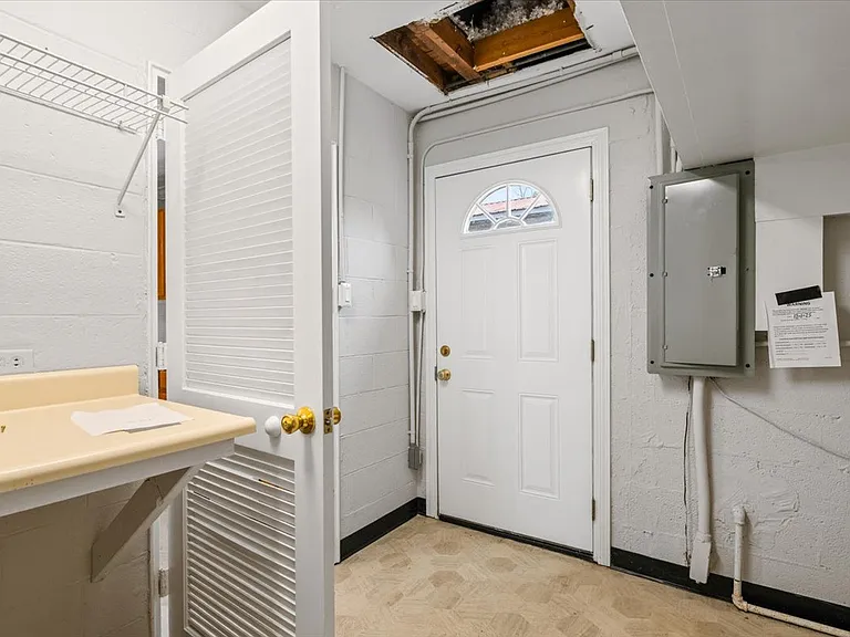 119 Newberry Cir — Photo 14