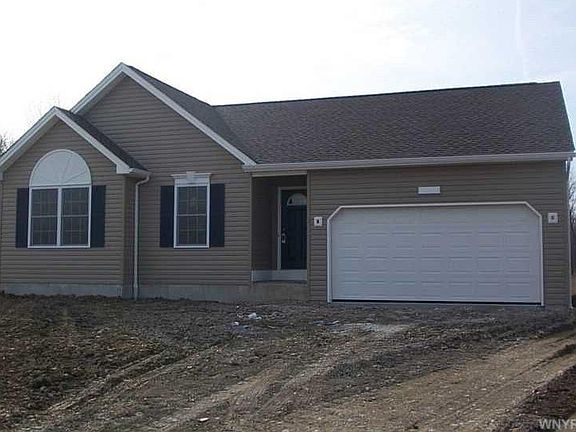 4th image of 1463 Evergreen Dr