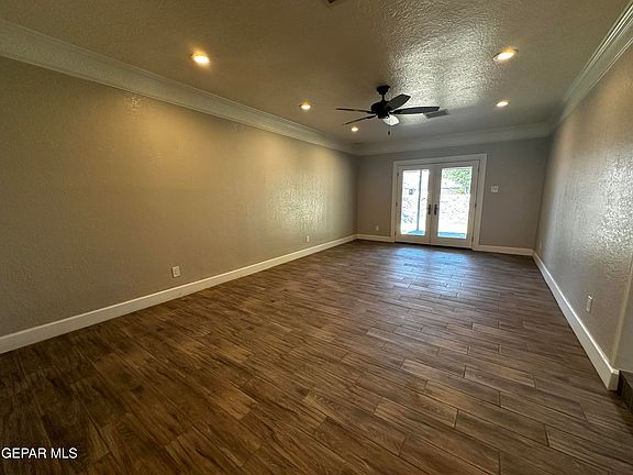 4th image of 4921 Vista Grande Cir