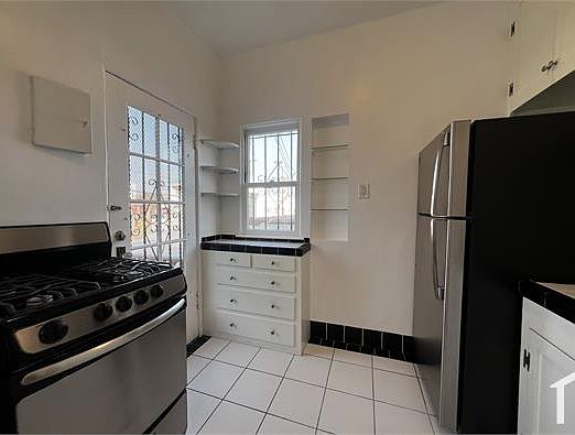 3rd image of 639 N Spaulding Ave #A