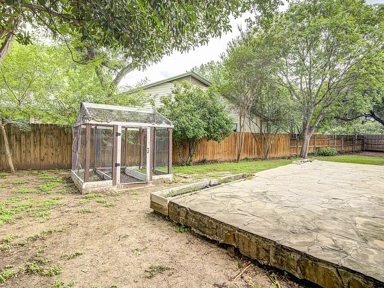 12430 Wycliff Ln — Photo 34