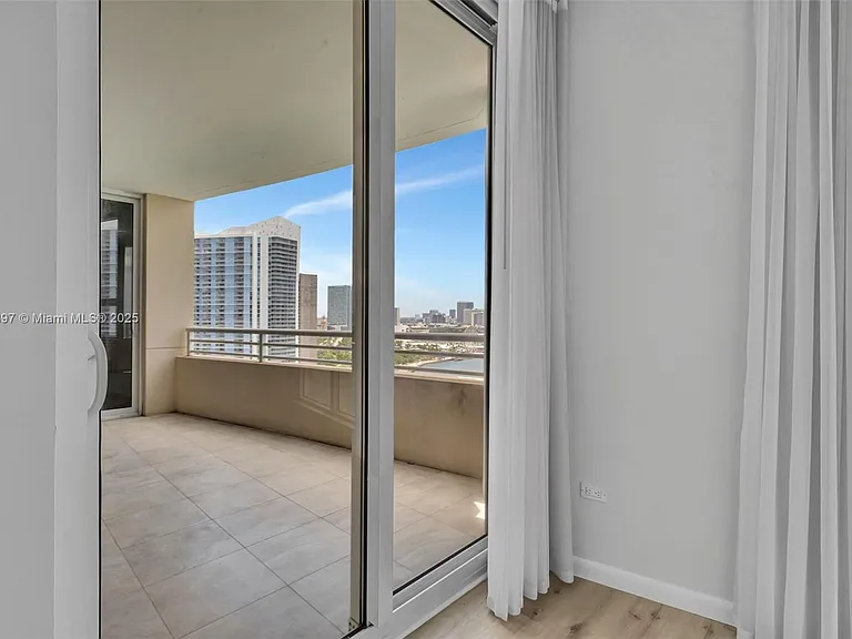 848 Brickell Key Dr #2602 — Photo 22
