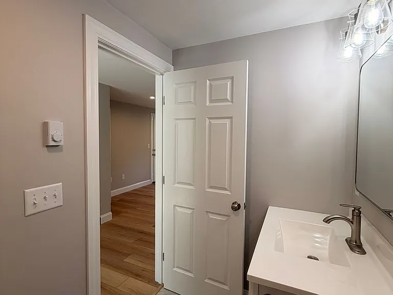 439 Main St — Photo 11
