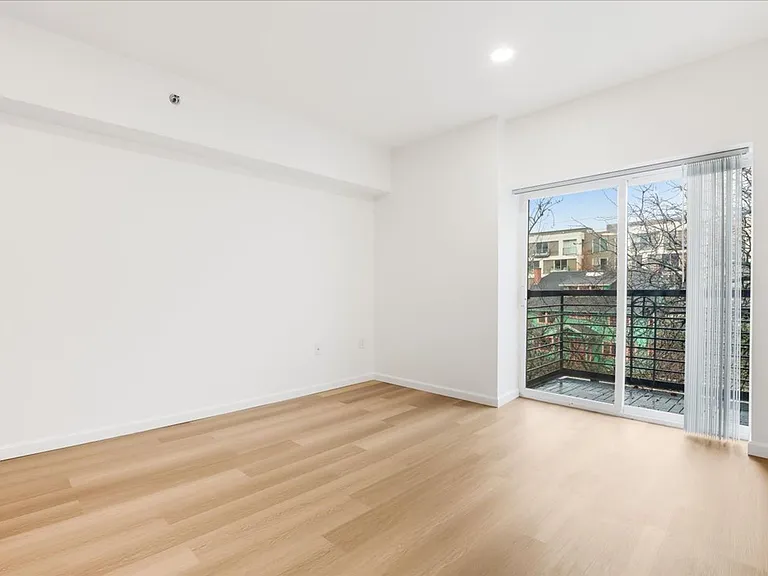 Kearney Court Apartments — Photo 14