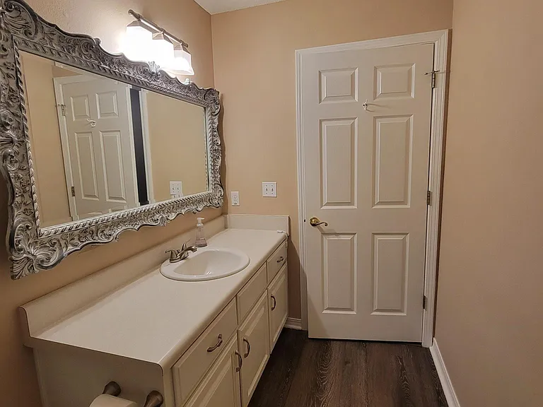 Bathroom 2