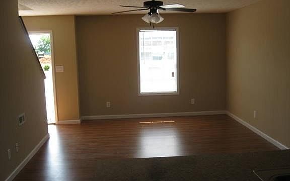 5th image of 830 Professional Park Dr