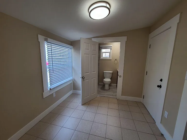 1421 Rock Glen Ave — Photo 14