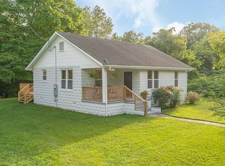 193 6th St, Rossville, GA 30741