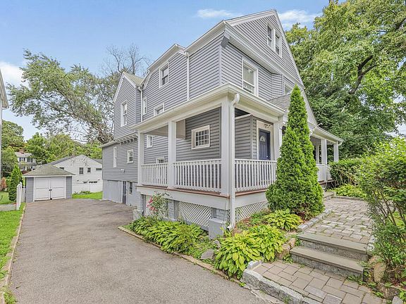 5th image of 32 Woodland Ave #1