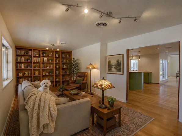 1607 S Elm St, Georgetown, TX 78626