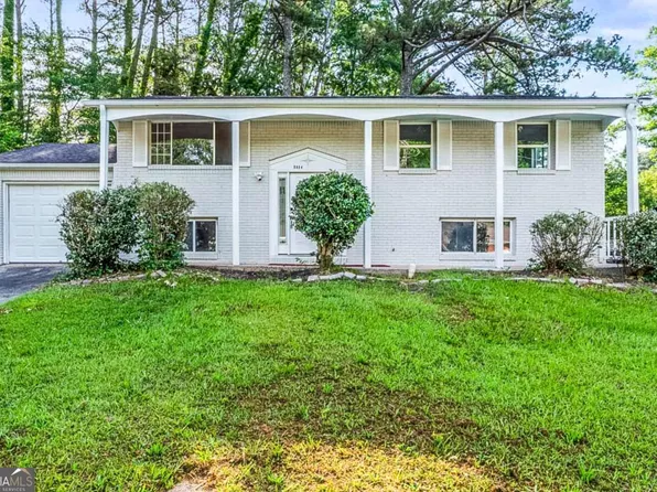 5954 Baywood Ln, Riverdale, GA 30296