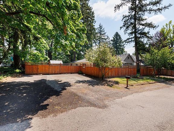 5th image of 15710 SE Hanwood Ln