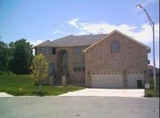 18821 Cap Ct, Country Club Hills, IL