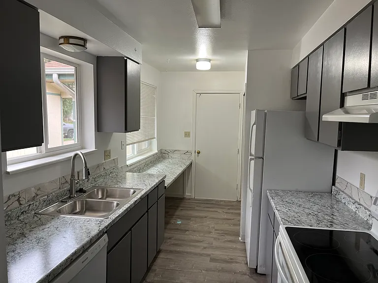 1426 Centennial Dr #1426 — Photo 4