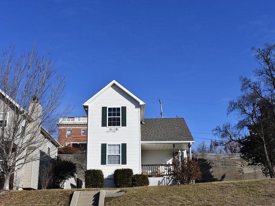 1st image of 519 N 4th St