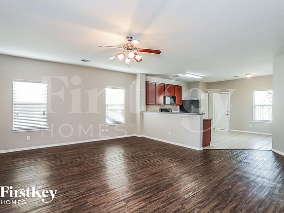 5th image of 7006 Orchid St