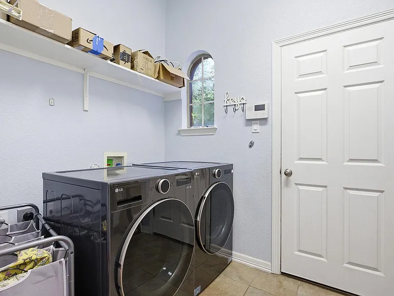 3552 Alexandrite Way — Photo 17