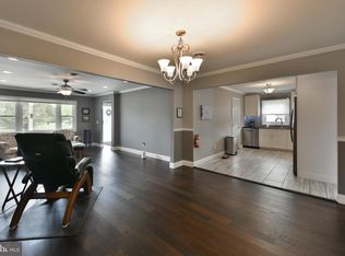 106 Hatfield Ct, Toms River, NJ 08757
