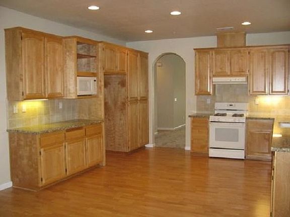 4th image of 119 Primrose Ln