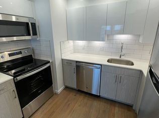 320 Hammond Pond Pkwy #12, Chestnut Hill, MA 02467