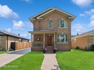 8215 W Eastwood Ave, Norridge, IL