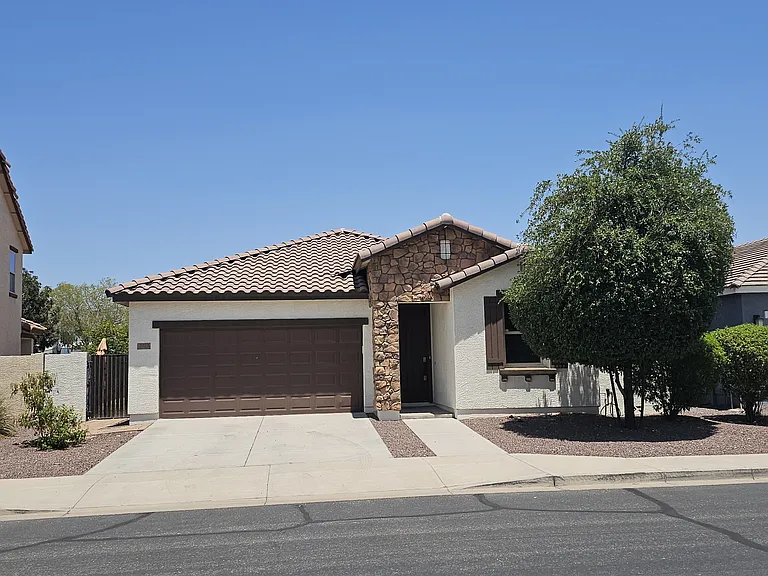 3242 E Rochelle St — Photo 26