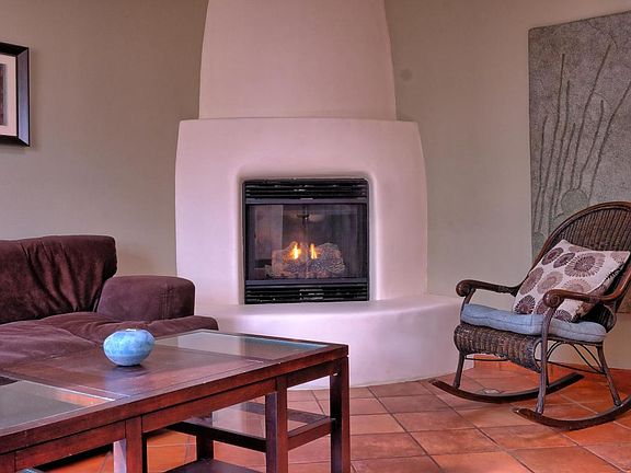4th image of 1829 Kirby Ct NE