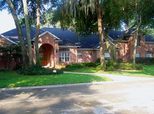 4638 River Point Rd W, Jacksonville, FL 32207