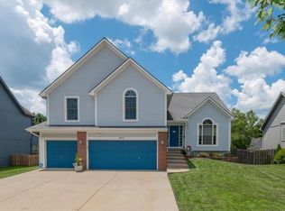 8812 N Cosby Ave, Kansas City, MO 64154