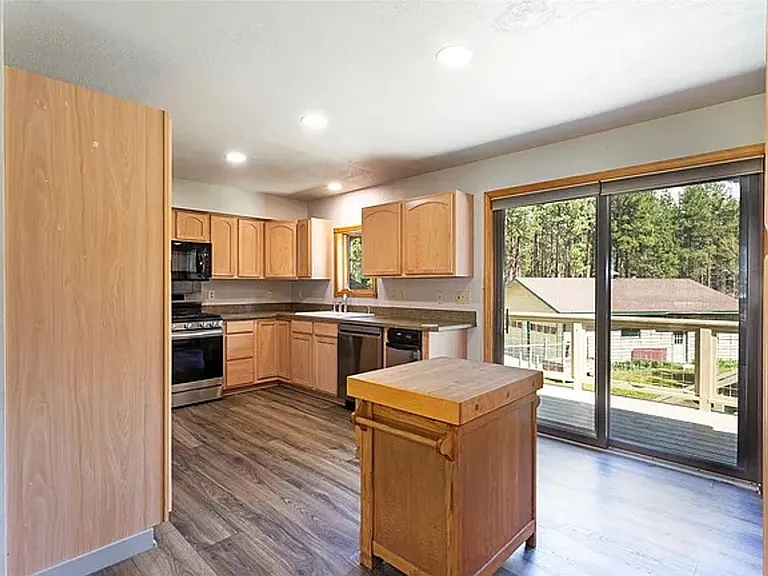 4020 Wakantanka Way — Photo 14