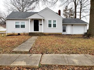 815 Lincoln St, Elsberry, MO 63343