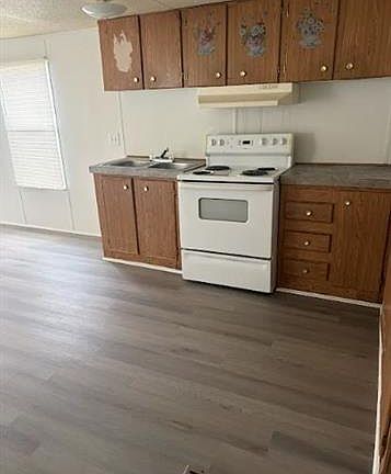 3rd image of 717 Blair Ave