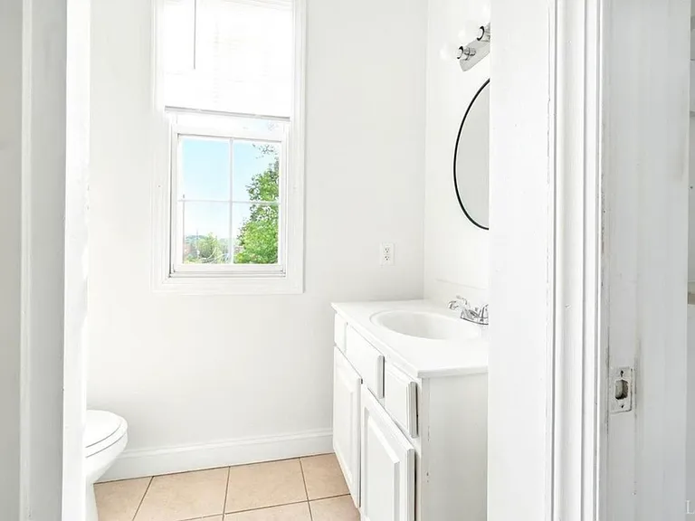 1423 Pierce St — Photo 35