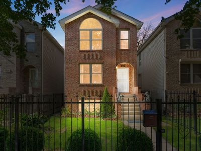6852 S Michigan Ave, Chicago, IL, 60637