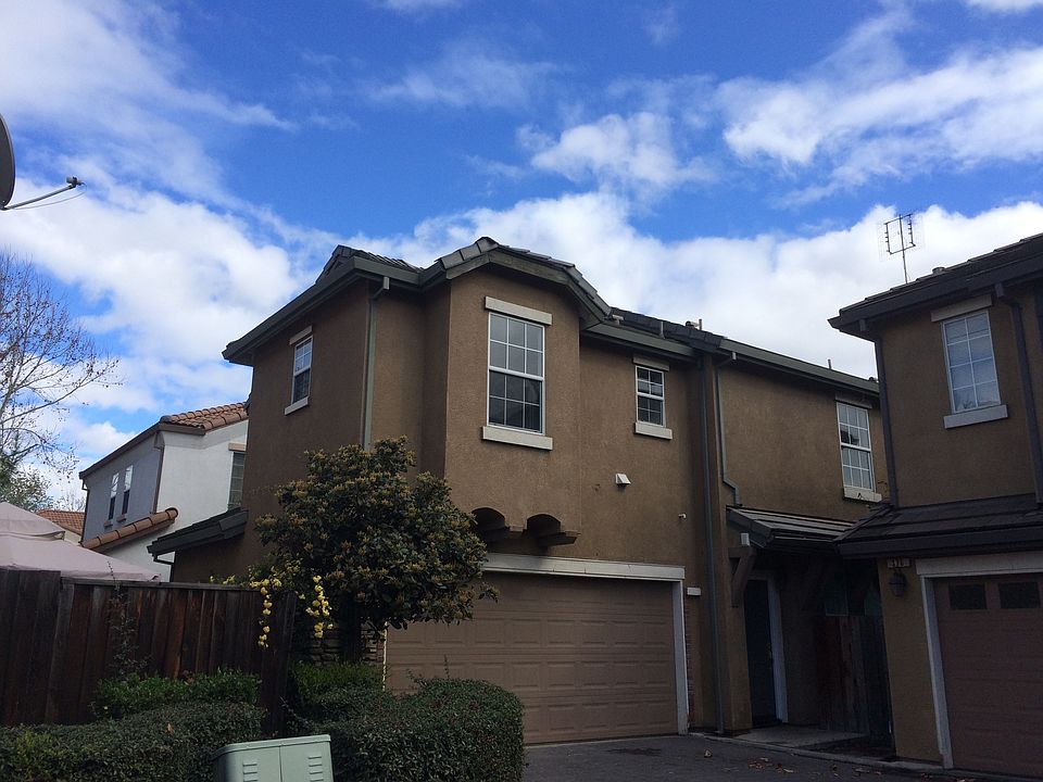 1st image of 364 Craftsman Ct