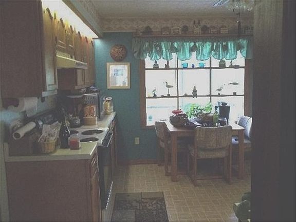 Kitchen 1