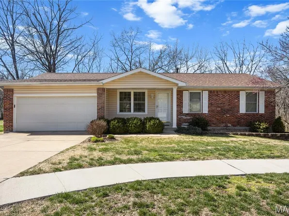 2626 Brantley Ct, Saint Louis, MO 63129