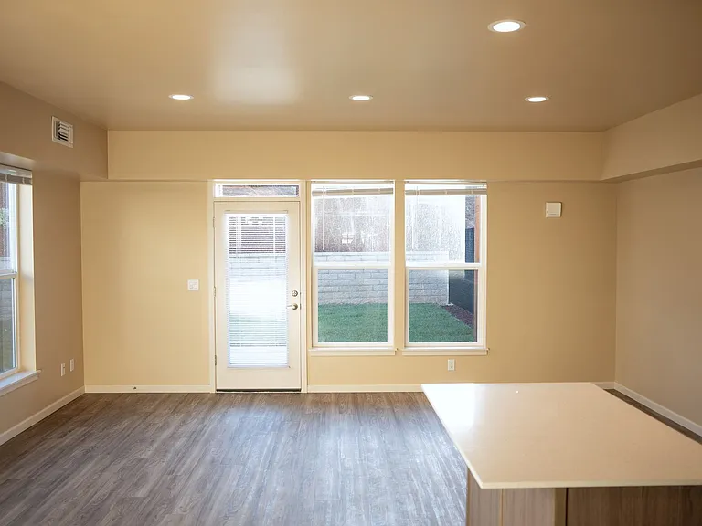 5779-5971 Joynak Hts — Photo 19
