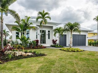 1975 Tarpon Rd, Naples, FL 34102