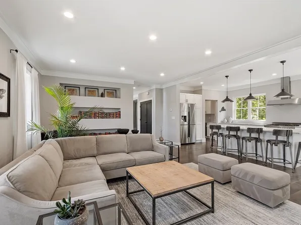 166 Greenwood Rd, Andover, MA 01810